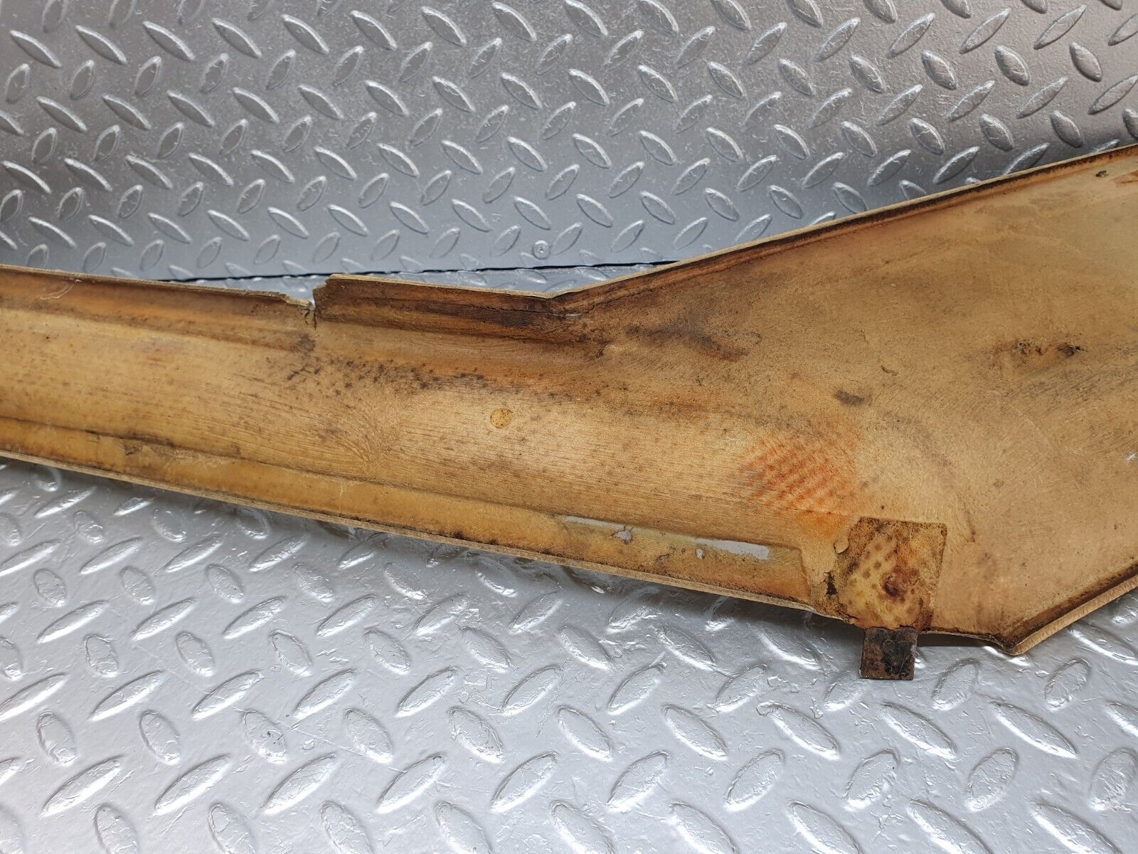 43049 Mercedes-Benz R107 Hardtop C Pillar Cover Right Side