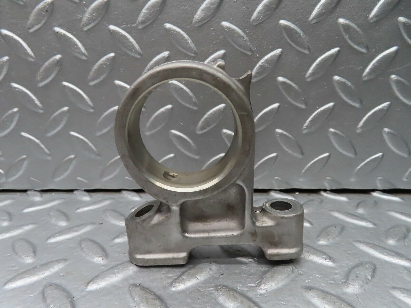 20644 Mercedes-Benz R107 450SL Camshaft Tower Bearing 1160512712