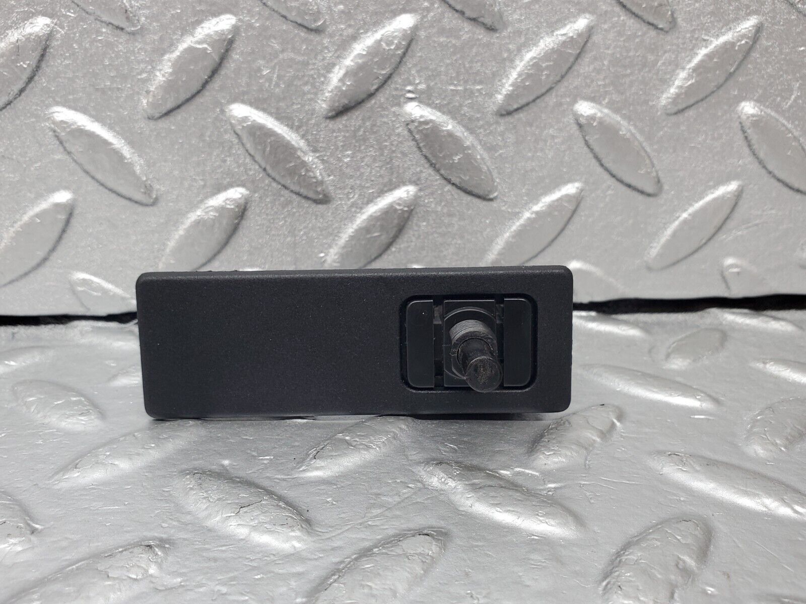 44508 Mercedes-Benz W123 280E Trunk Boot Light Switch 2018200211