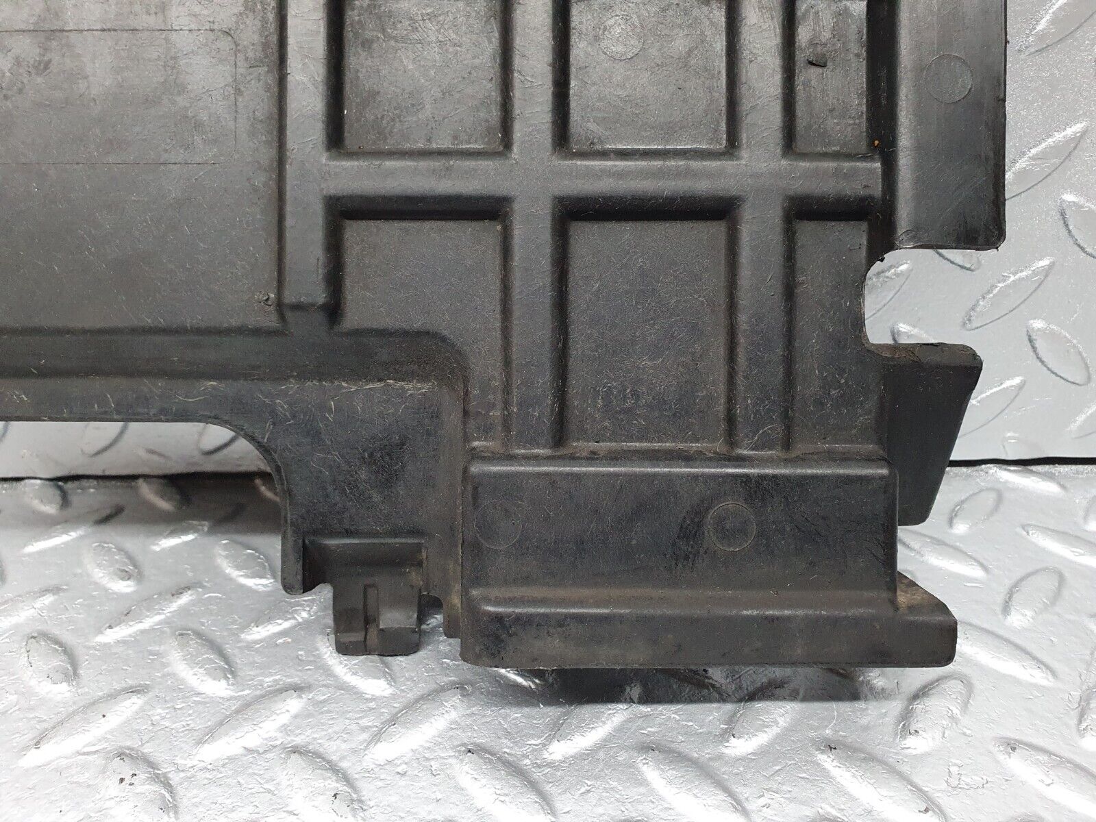 41782 Mercedes-Benz W202 C200 Left Engine Bay Cover Panel 2025241230