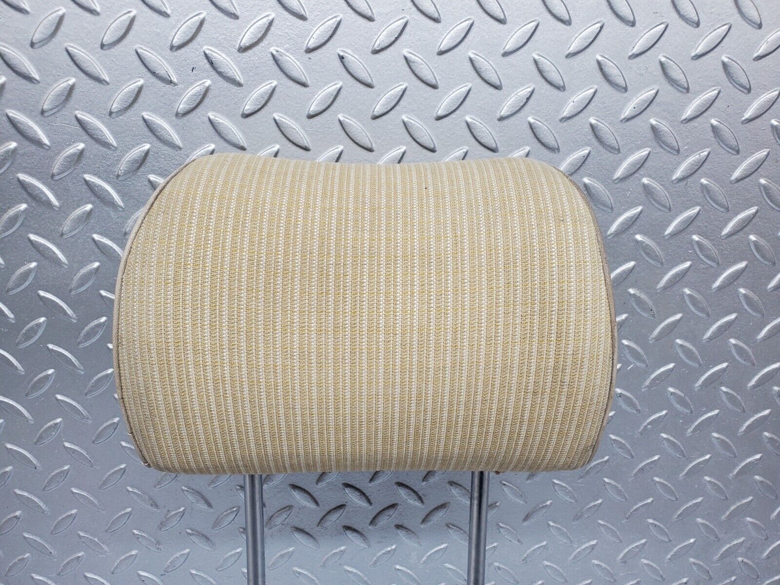 44332 Mercedes-Benz W123 280E Front Seat Headrest