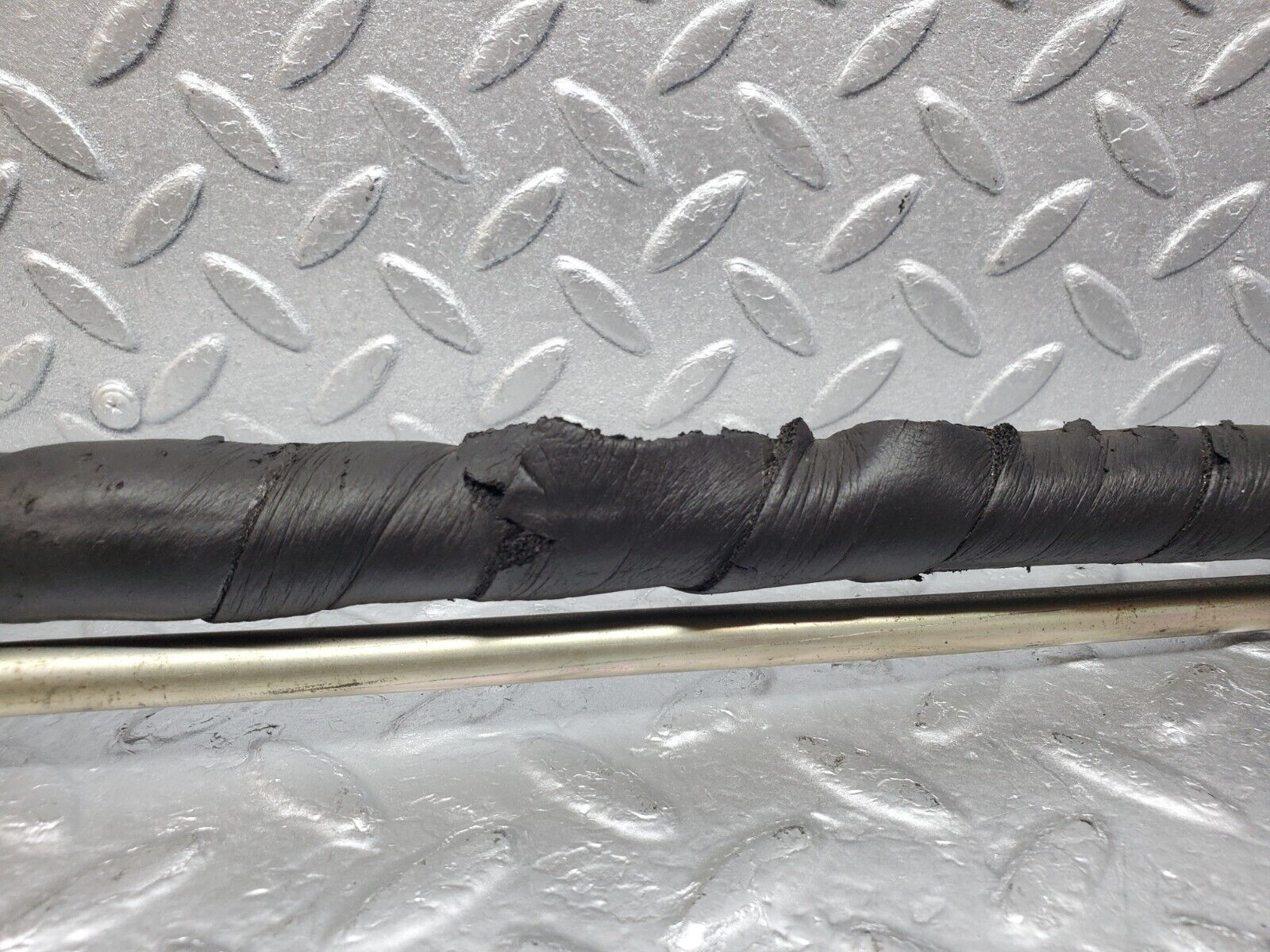 45972 Mercedes-Benz W126 420SE Air Condition Hose Pipe 1268301415 1268301515 1269970581