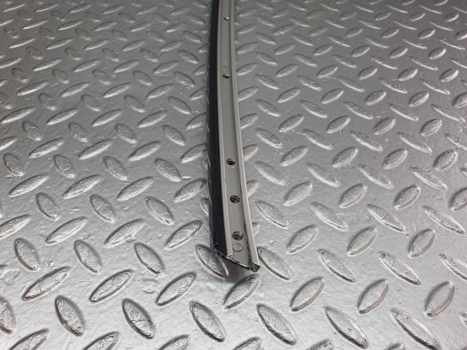 42449 Mercedes-Benz R129 320SL Coupe A Pillar Chrome Trim Cover Right