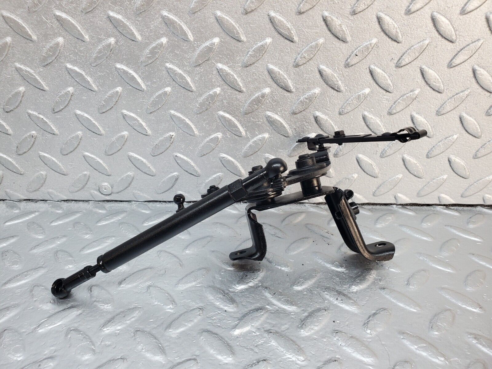 45935 Mercedes-Benz W126 420SE Throttle Linkage