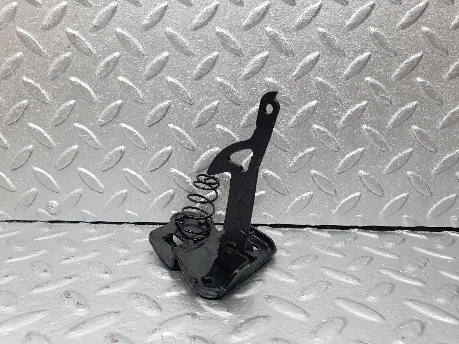 42301 Mercedes-Benz R129 320SL Coupe Bonnet Release Latch 1298800064