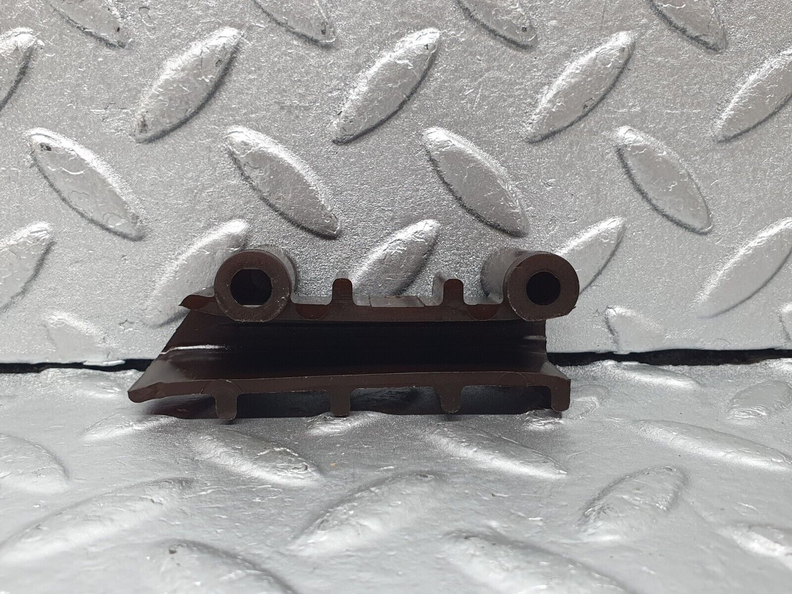 44066 Mercedes-Benz C123 230CE Coupe Timing Chain Guide Rail 1020520316