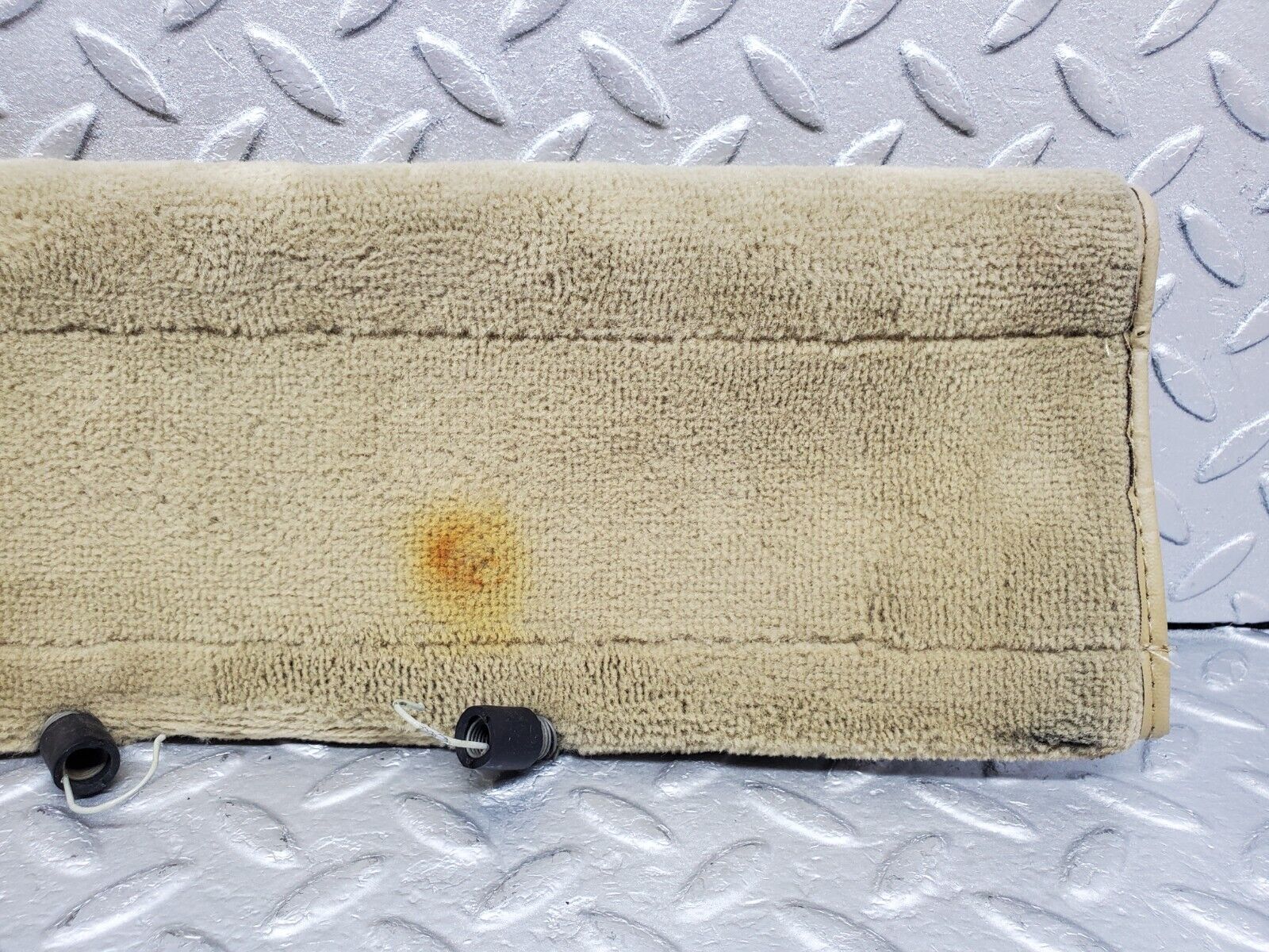 45859 Mercedes-Benz W126 420SE Front Left Seat Under Cover Beige