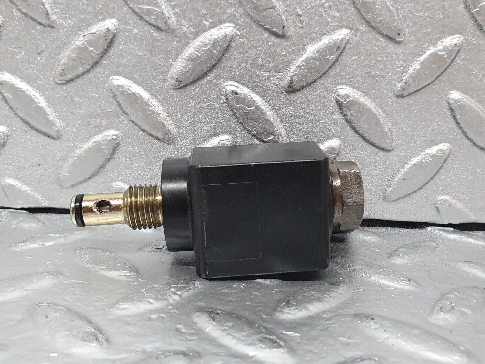 44077 Mercedes-Benz C123 230CE Coupe Automatic Gearbox Solenoid 722.401 0003041990