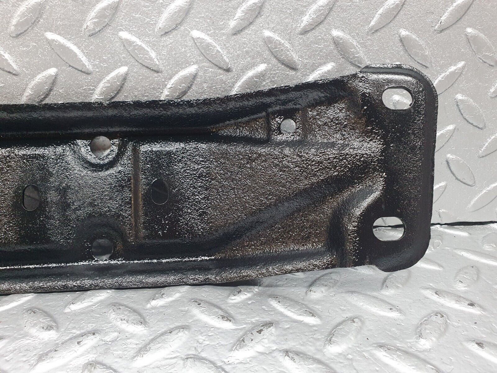 43512 Mercedes-Benz C126 380SEC Coupe Gearbox Mount Bracket