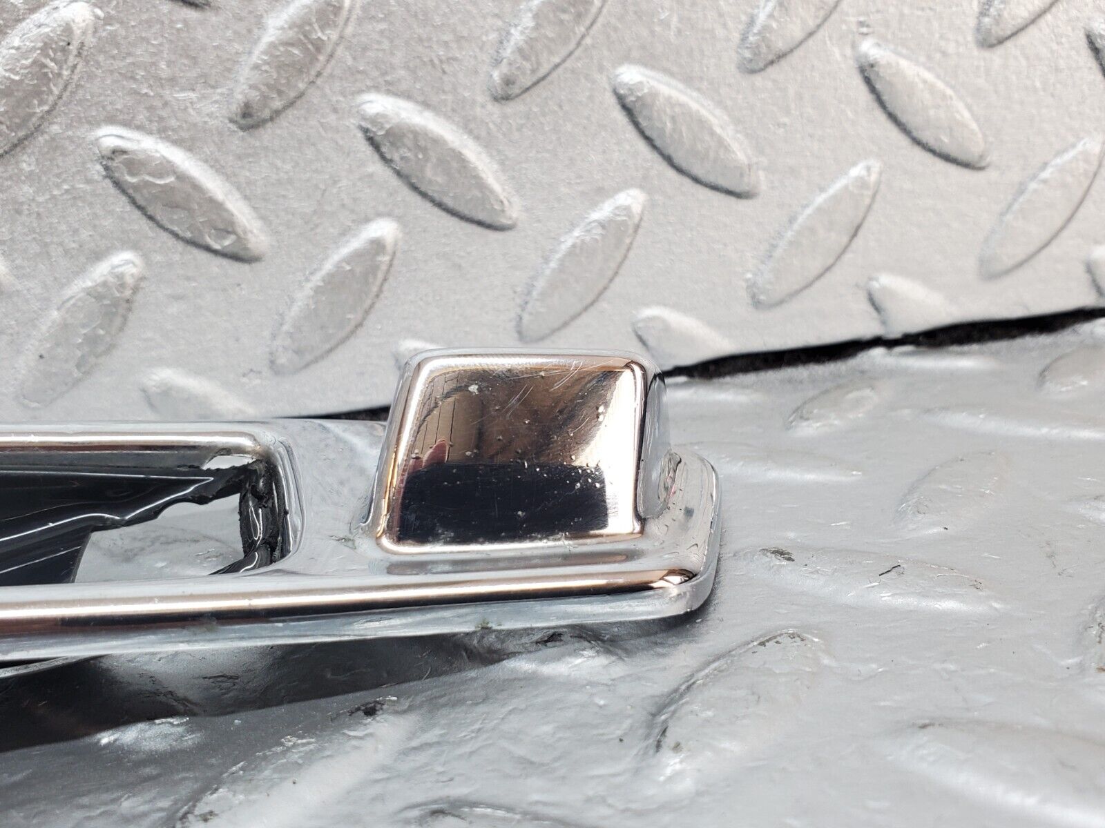 44392 Mercedes-Benz W123 280E Chrome Frame For Door Opener Left 1167660111