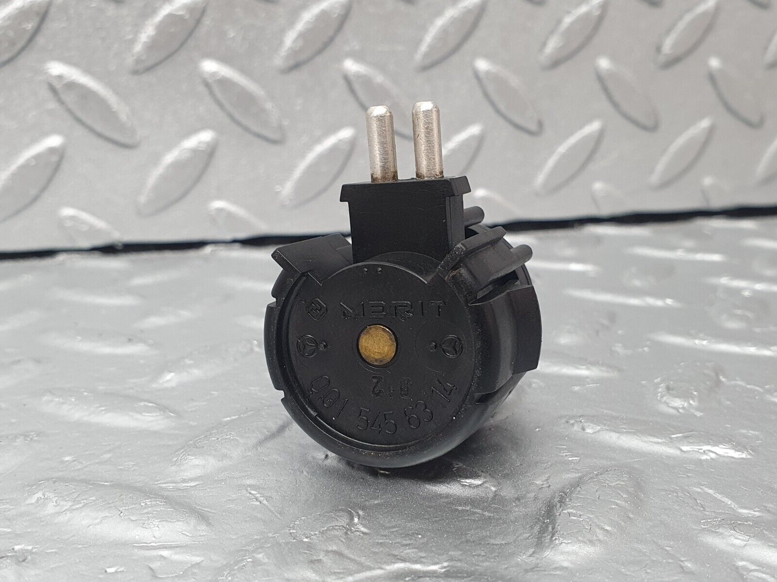 43545 Mercedes-Benz C126 380SEC Coupe Kick Down Switch 0015456314