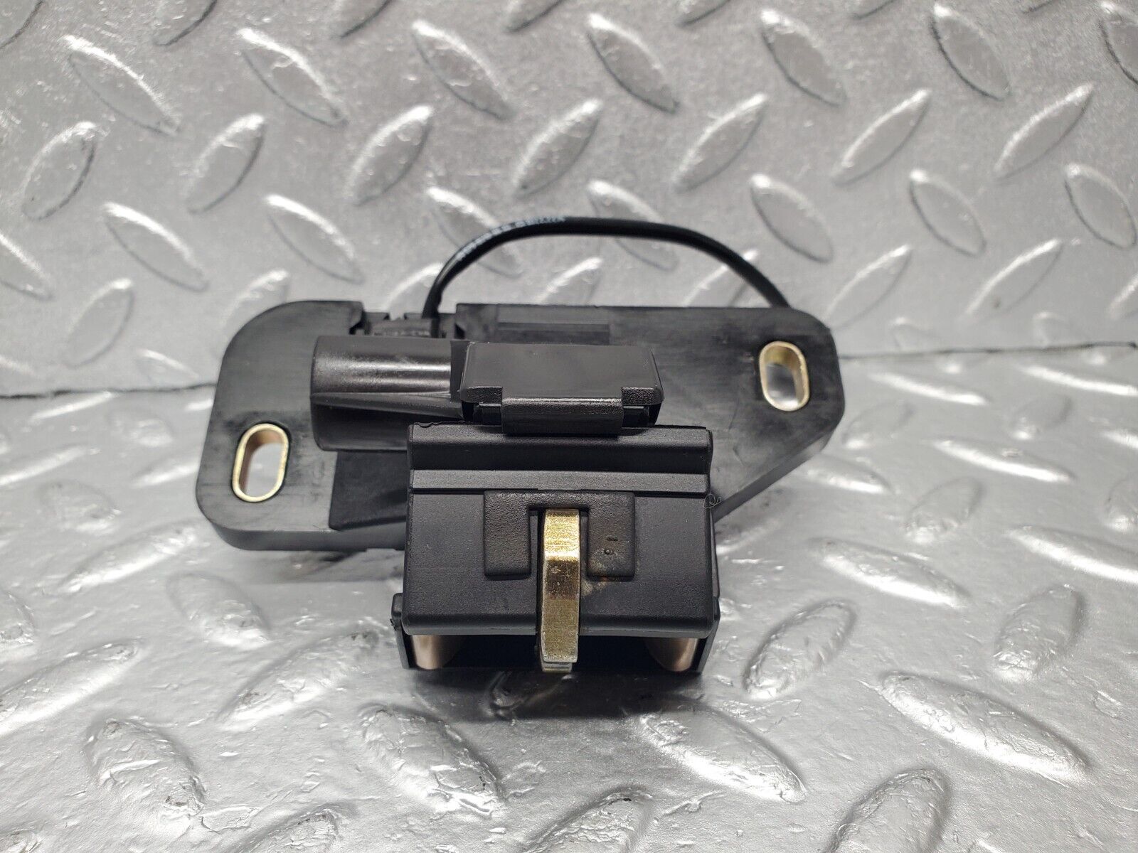 46990 Mercedes-Benz R129 320SL Coupe Trunk Lock 1298201810