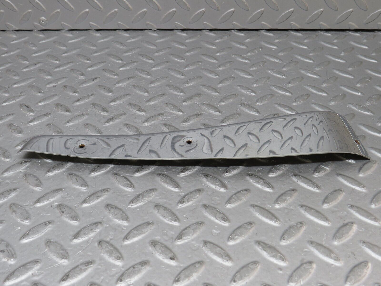 35662 Mercedes-Benz R107 280SL Right Door Chrome Cover