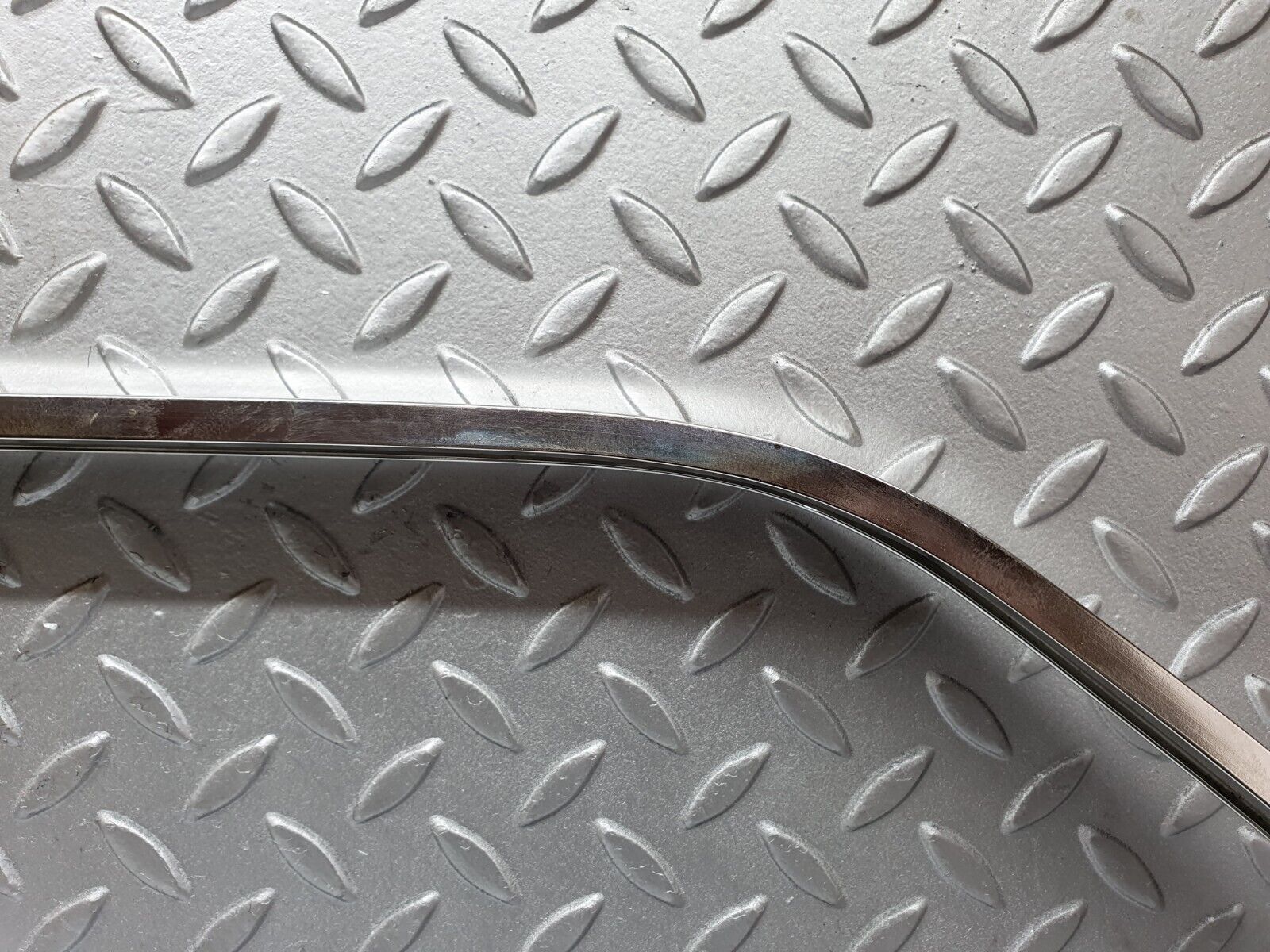 44201 Mercedes-Benz C123 230CE Coupe Chrome Roof Trim Cladding Left Side