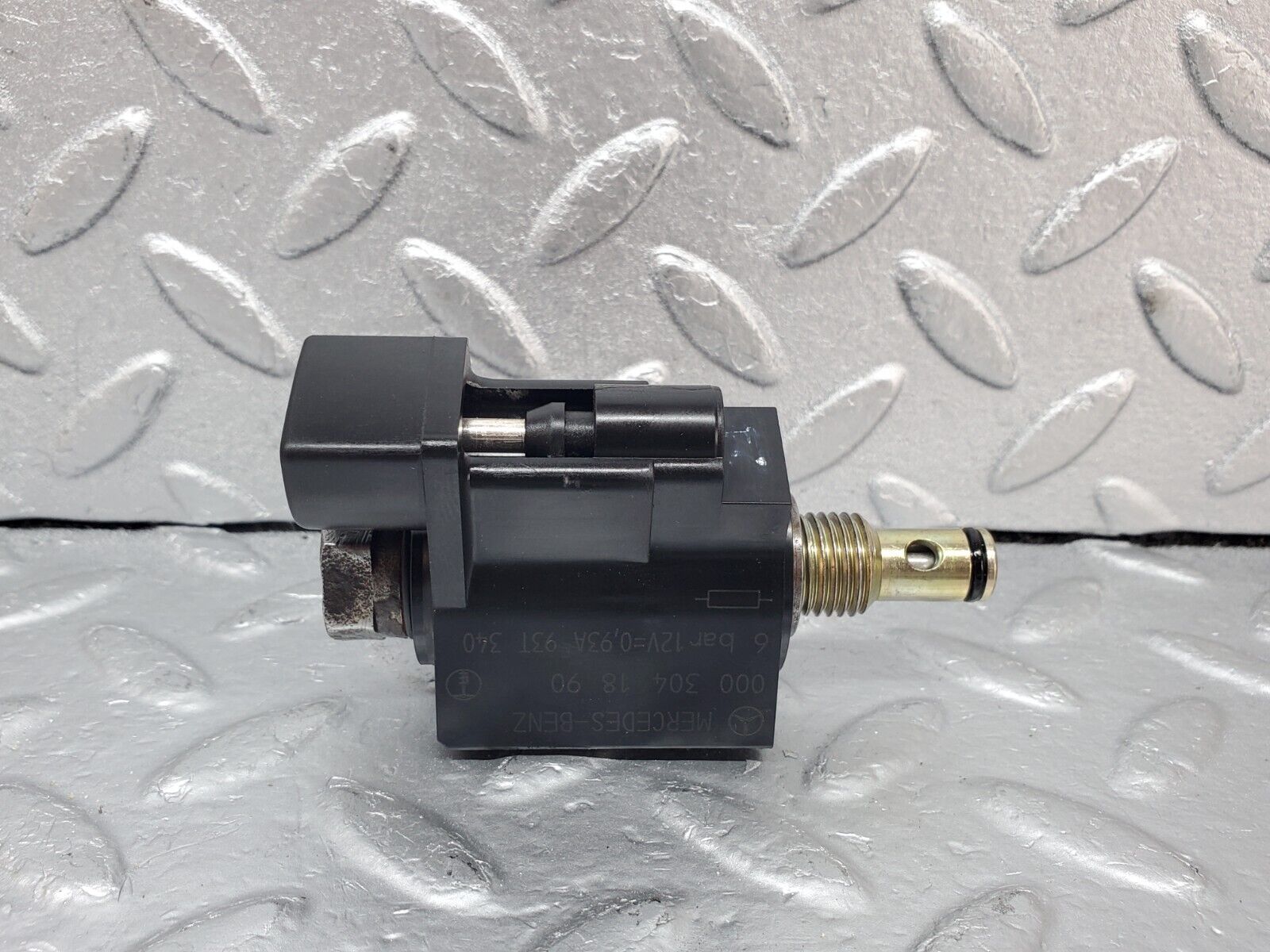 44812 Mercedes-Benz W124 220E Automatic Gearbox Solenoid Valve 0003041890