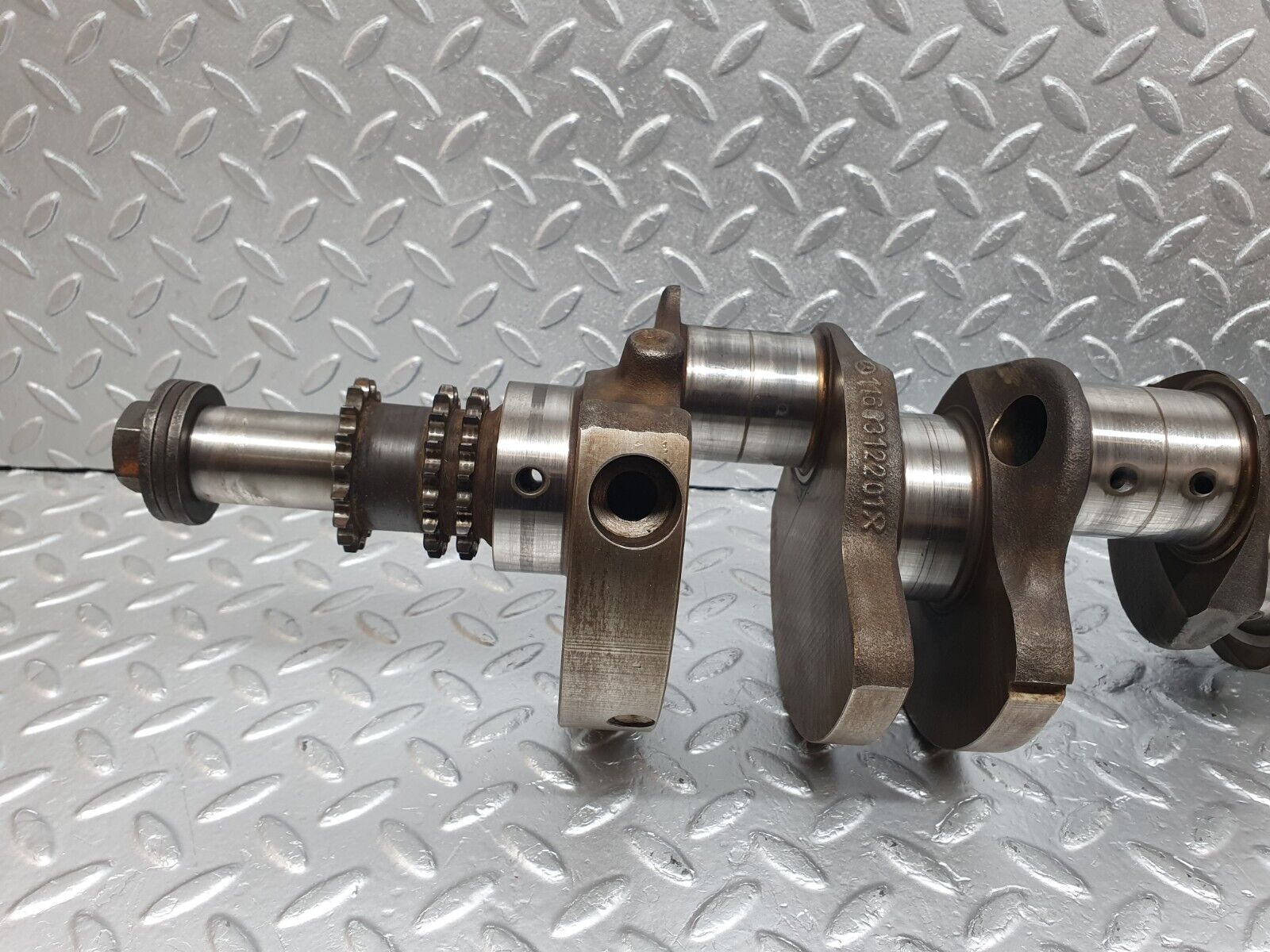 43811 Mercedes-Benz C126 380SEC Coupe Crankshaft 1160312201