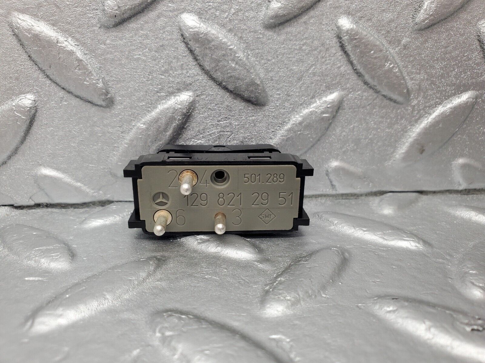 46929 Mercedes-Benz R129 320SL Coupe ESP Switch 1298212951