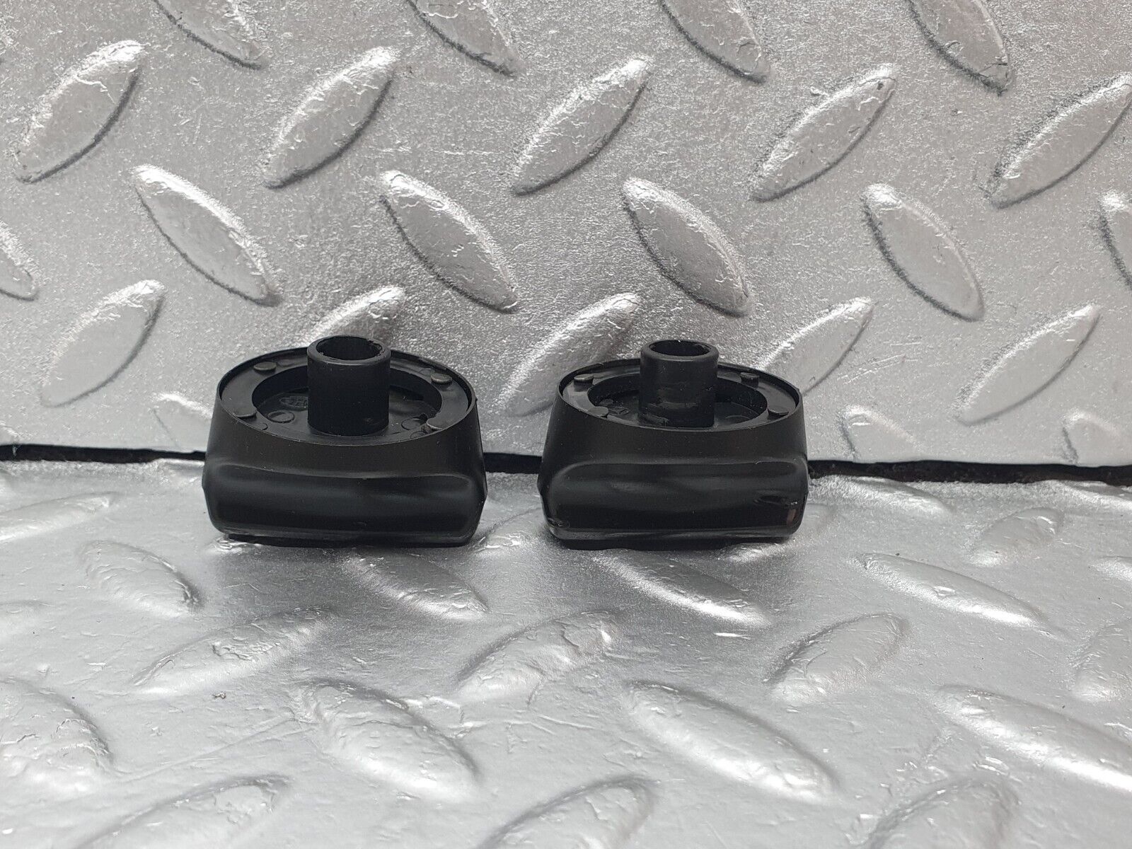 43658 Mercedes-Benz C126 380SEC Coupe Heater Control Knob Pair