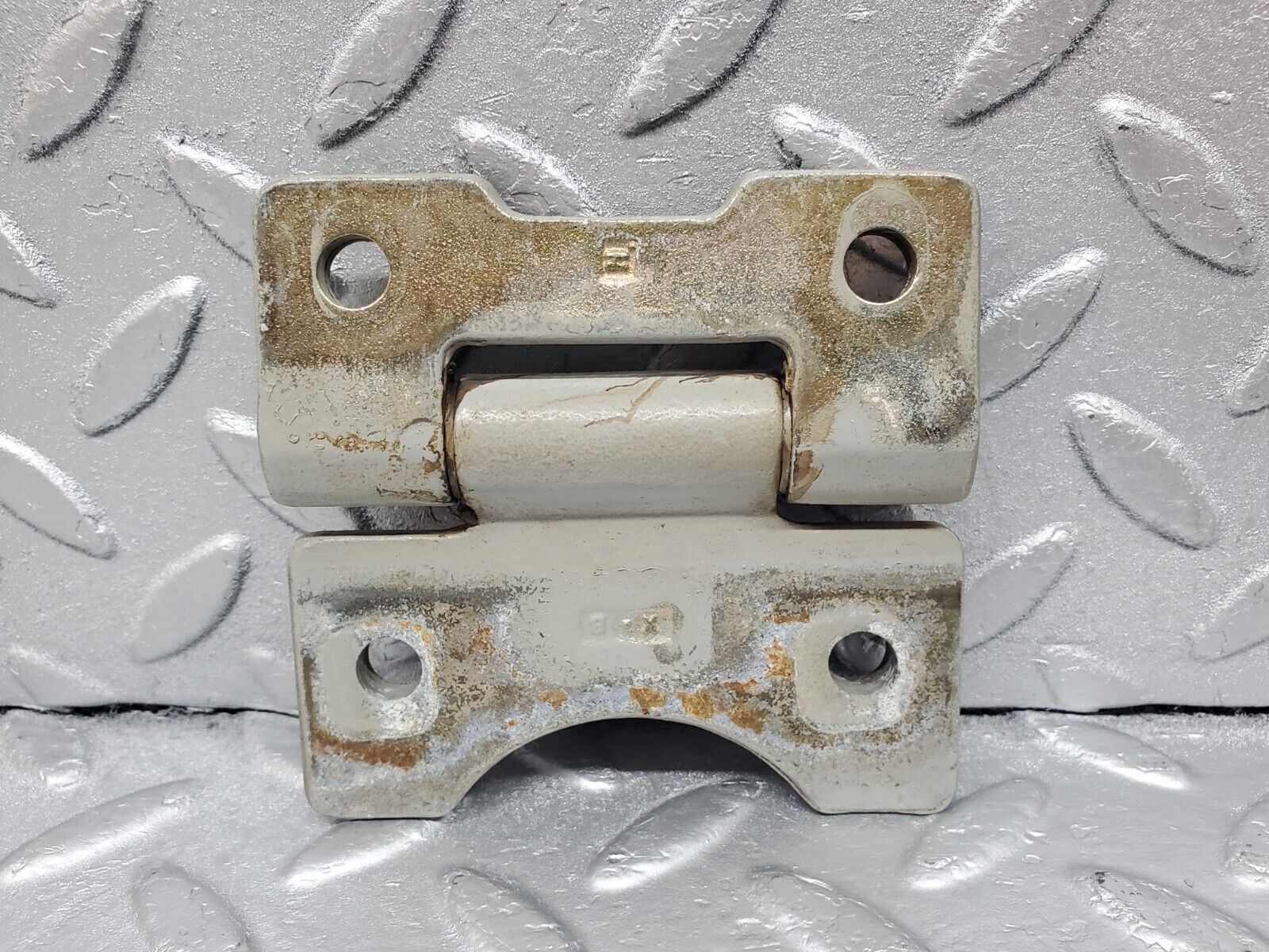 45551 Mercedes-Benz W126 420SE Door Hinge Pair Right Side 1237200037