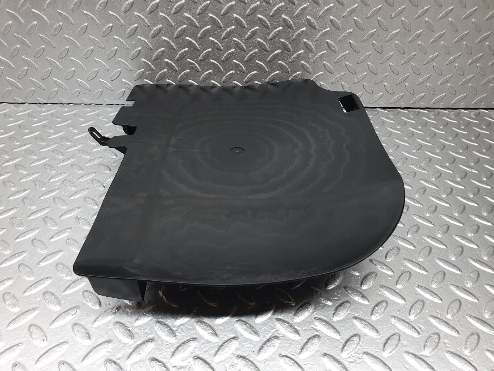 42724 Mercedes-Benz W201 190 2.0L Front Left Floor Cable Channel Cover 2016841137