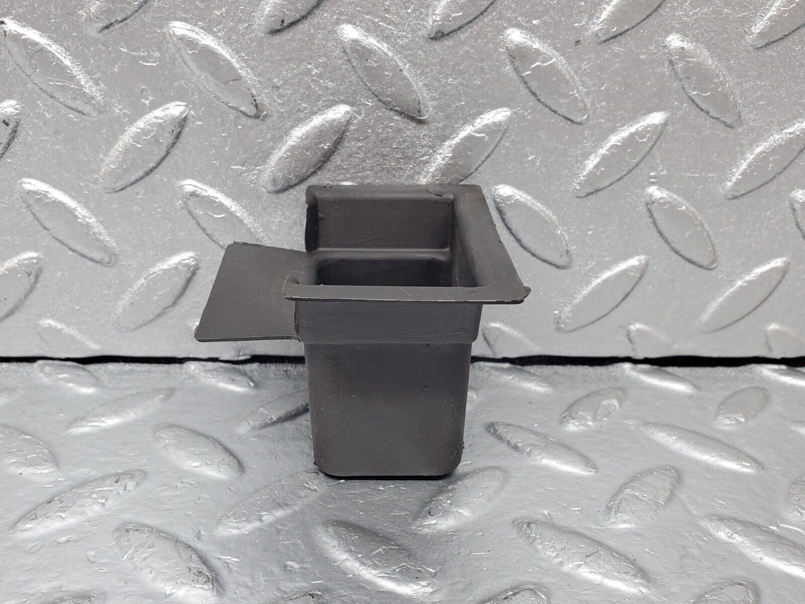 44505 Mercedes-Benz W123 280E Electric Window Switch Bucket 1238210265