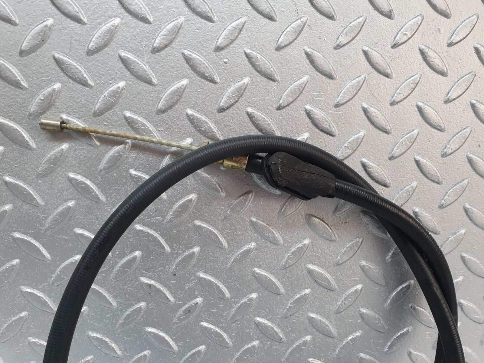 42323 Mercedes-Benz R129 320SL Coupe Handbrake Cable 1294202985