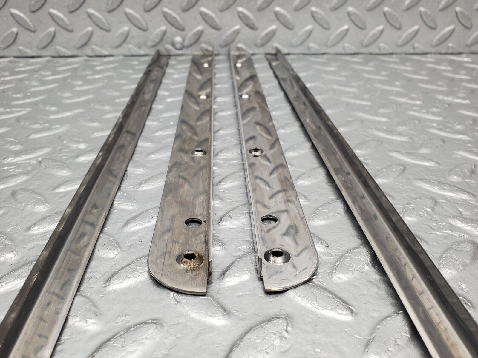 46455 Mercedes-Benz C123 280CE Coupe Sunroof Chrome Trim Set