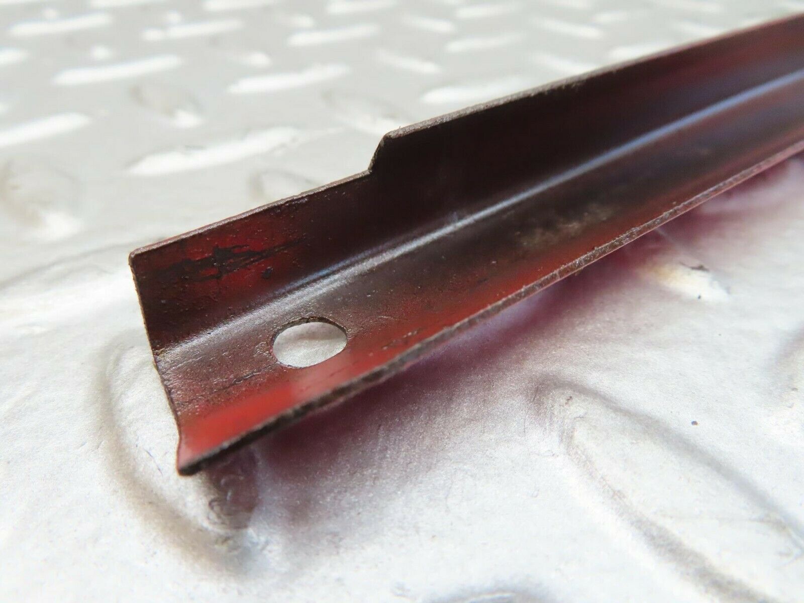 15784 Mercedes-Benz R107 450SL Front Fender Cross Bar