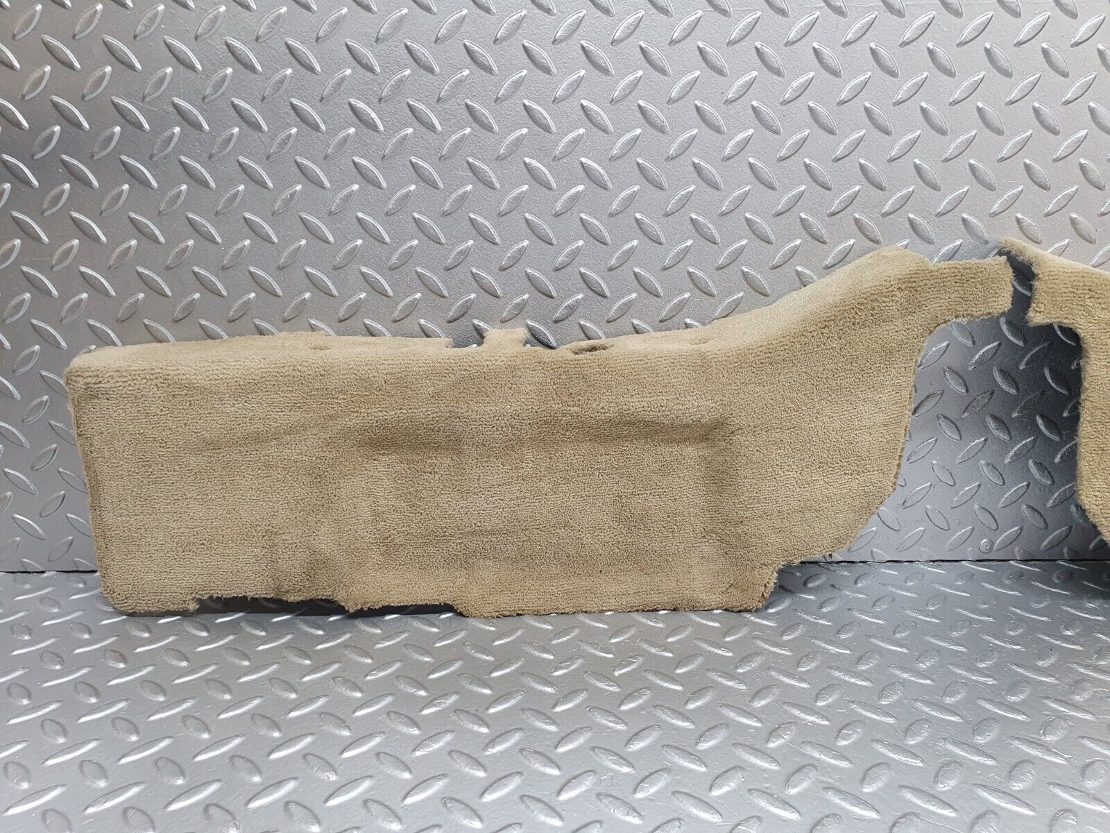 42185 Mercedes-Benz R129 320SL Coupe Rear Floor Cross Member Mat Carpet Beige