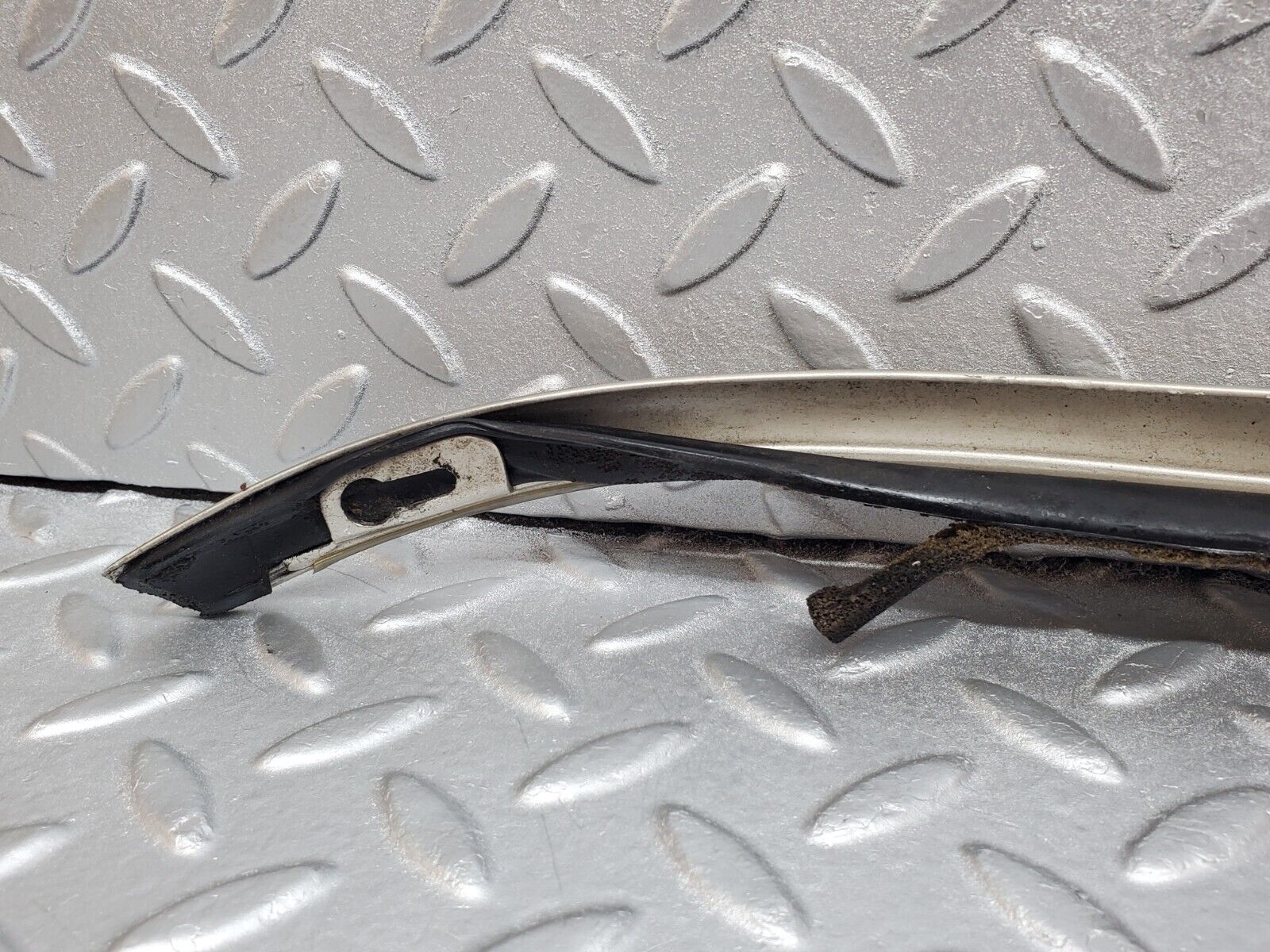 45807 Mercedes-Benz W126 420SE A Pillar Exterior Trim Left Side 1266981598