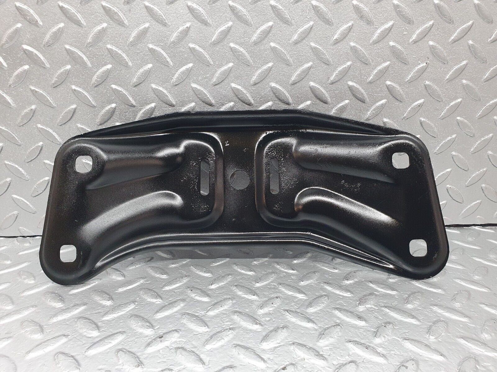 42717 Mercedes-Benz W201 190 2.0L Gearbox Mount Bracket