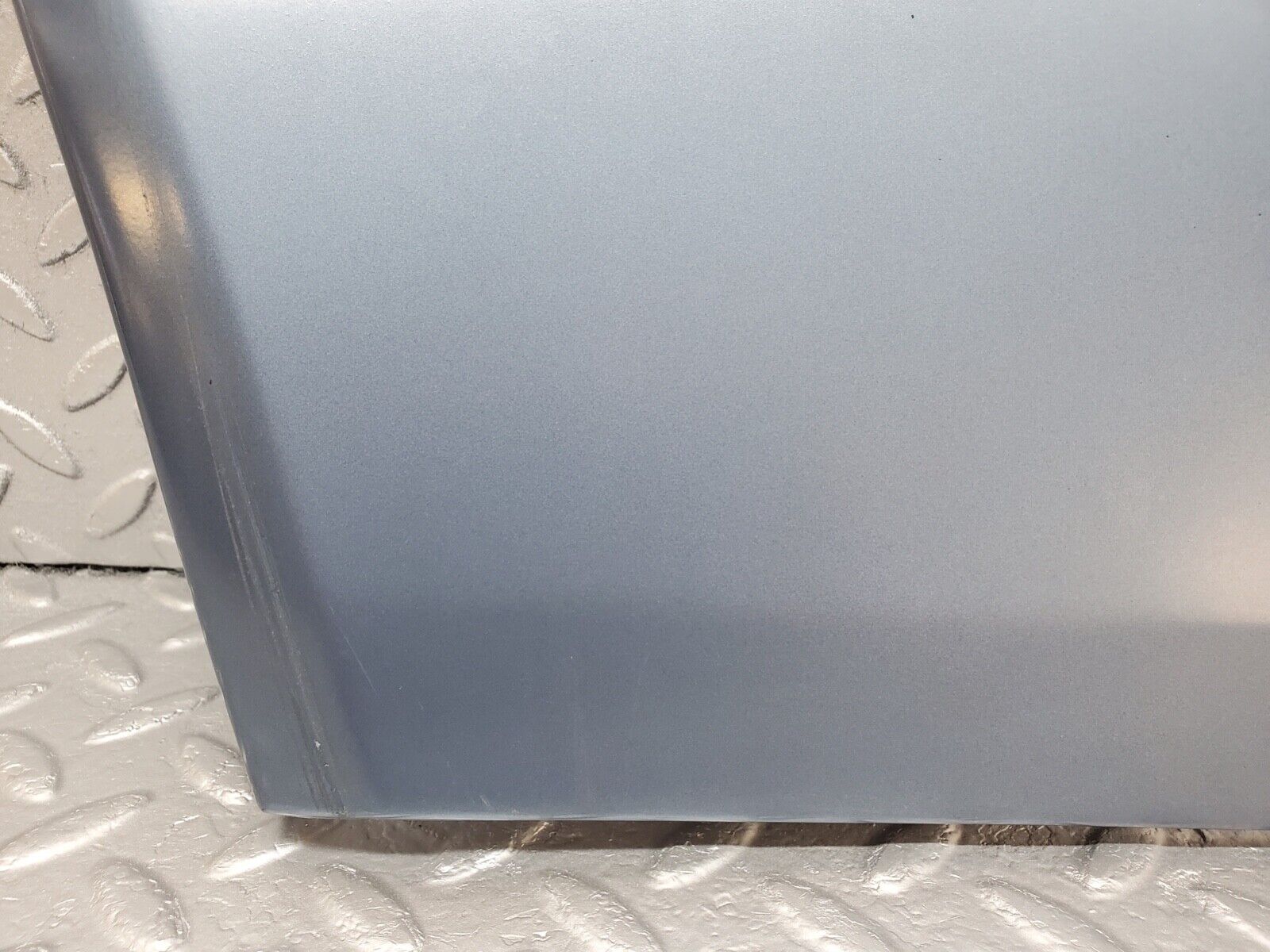 44646 Mercedes-Benz W124 220E Front Left Fender Wing Moulding Trim 1246901340