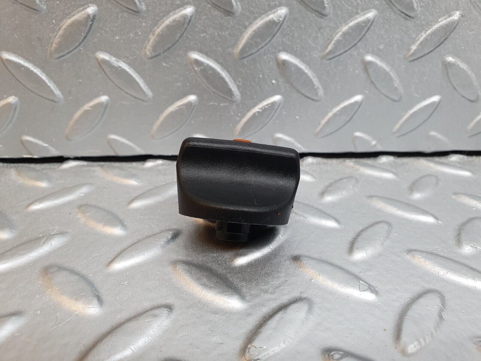 41978 Mercedes-Benz W202 C200 Headlight Switch Knob