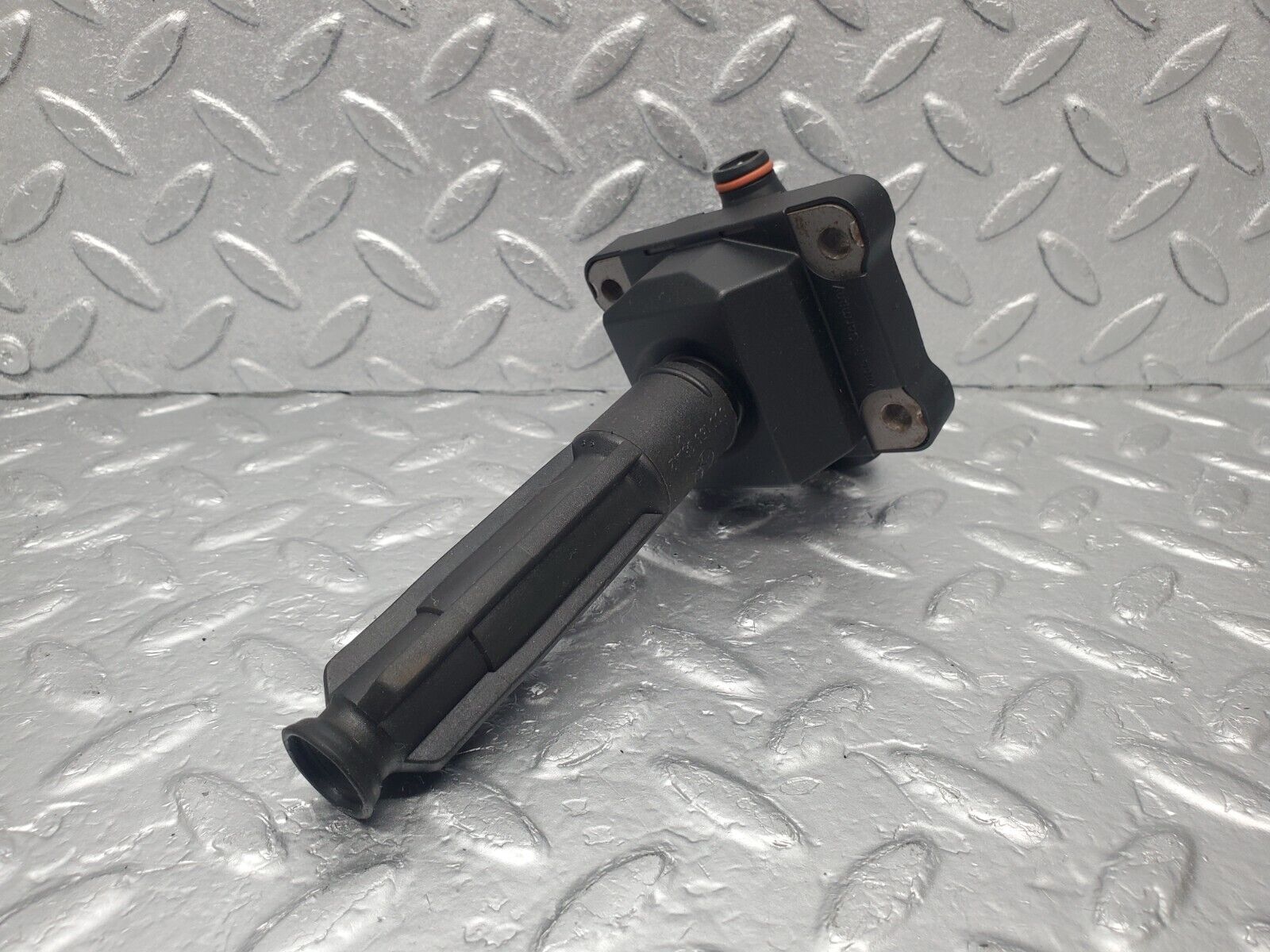 46198 Mercedes-Benz W124 280E Ignition Bosch 0001587003 0221506444 0001593642