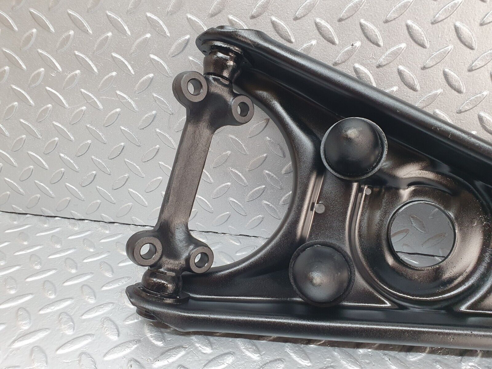 43198 Mercedes-Benz W108 280SE Front Right Lower Control Arm