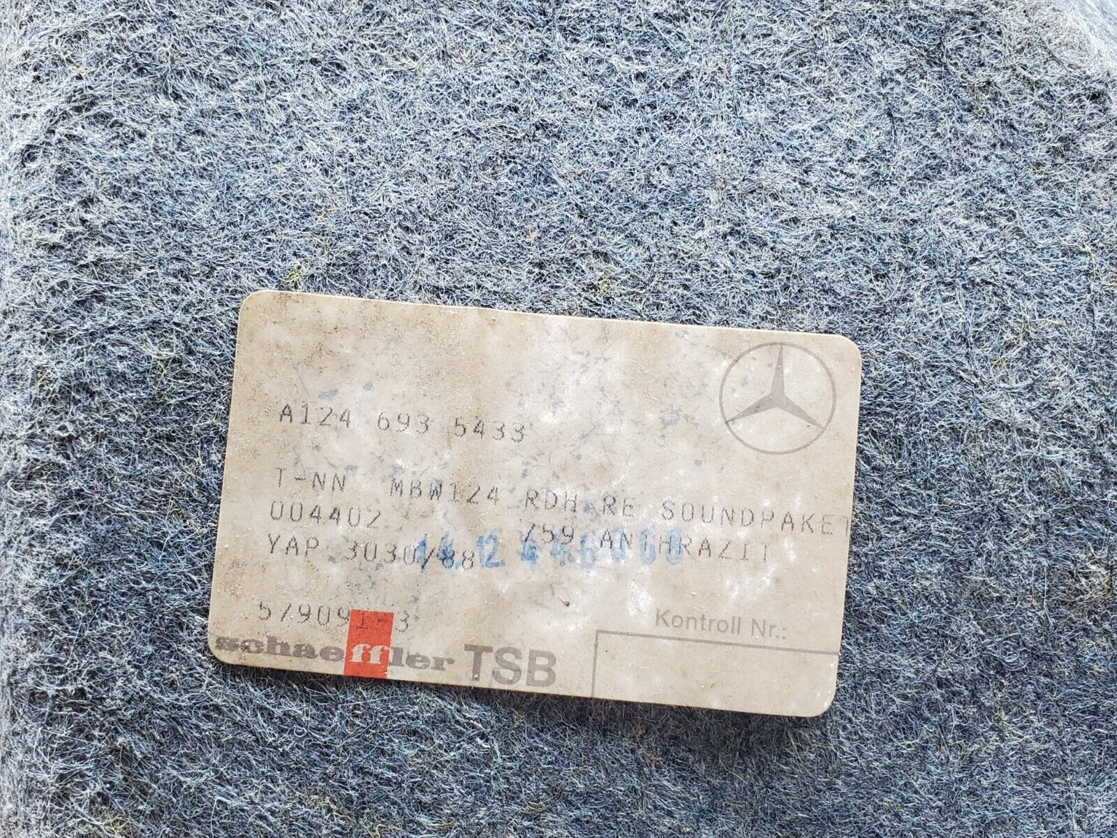 44697 Mercedes-Benz W124 220E Trunk Panel Cover Right 1246935433