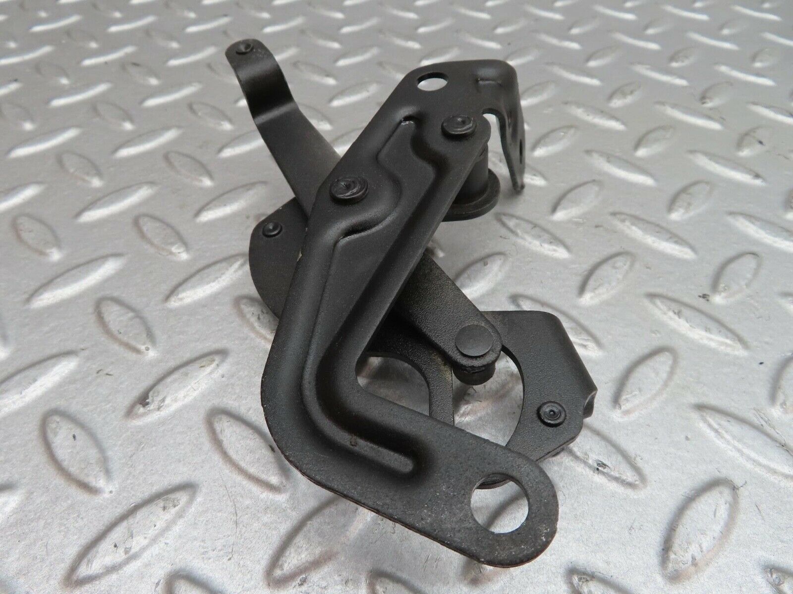 13805 Mercedes-Benz R107 450SL Throttle Linkage