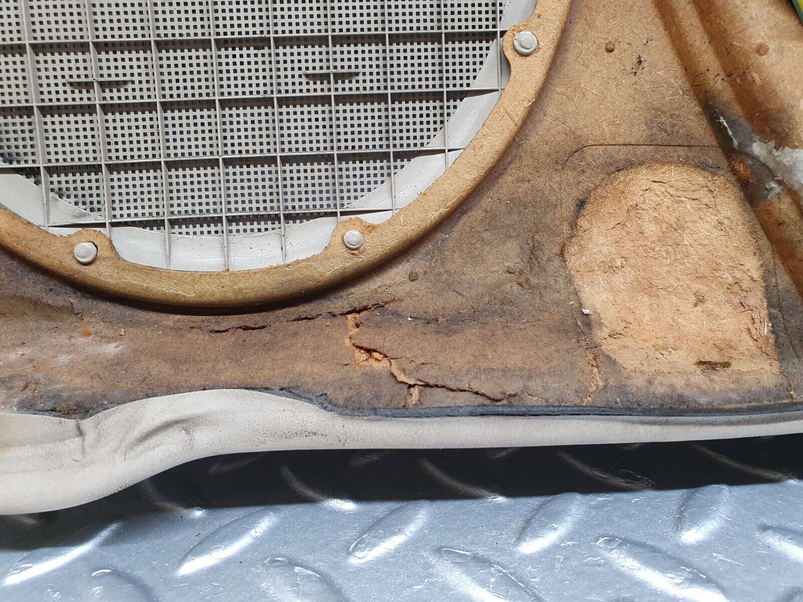 42272 Mercedes-Benz R129 320SL Coupe Front Left Door Card