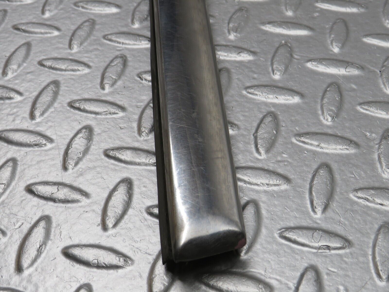 40199 Mercedes-Benz R107 Right Skirt Chrome Trim Strip