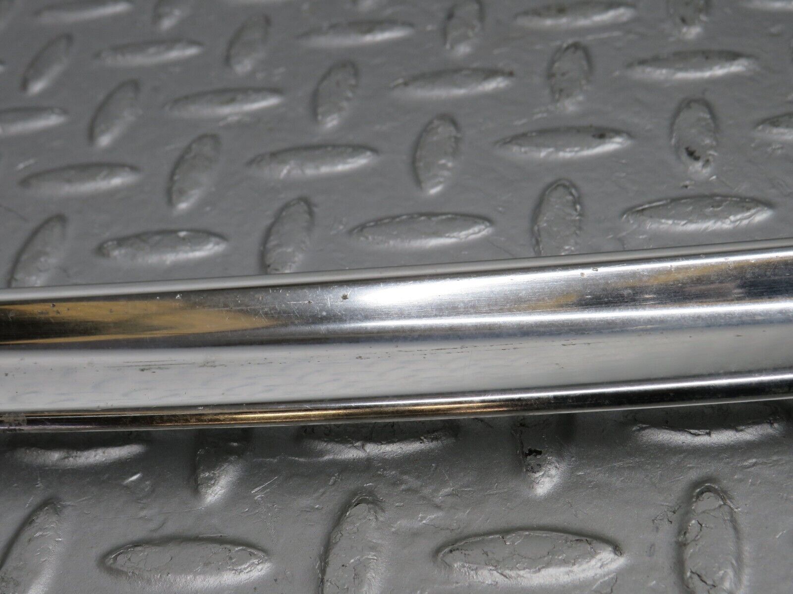 39328 Mercedes-Benz R107 500SL Soft Top Cover Chrome Trim