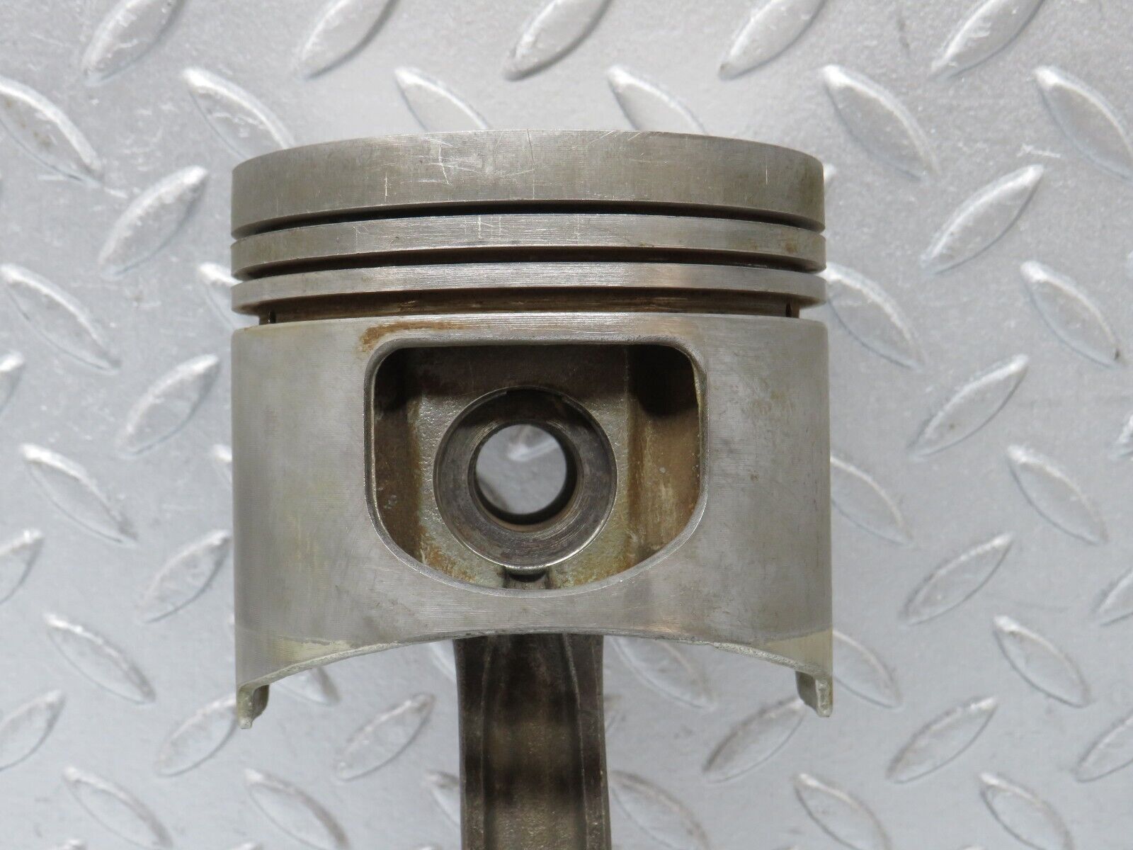 39305 Mercedes-Benz R107 500SL Piston With Connecting Rod 96,515mm