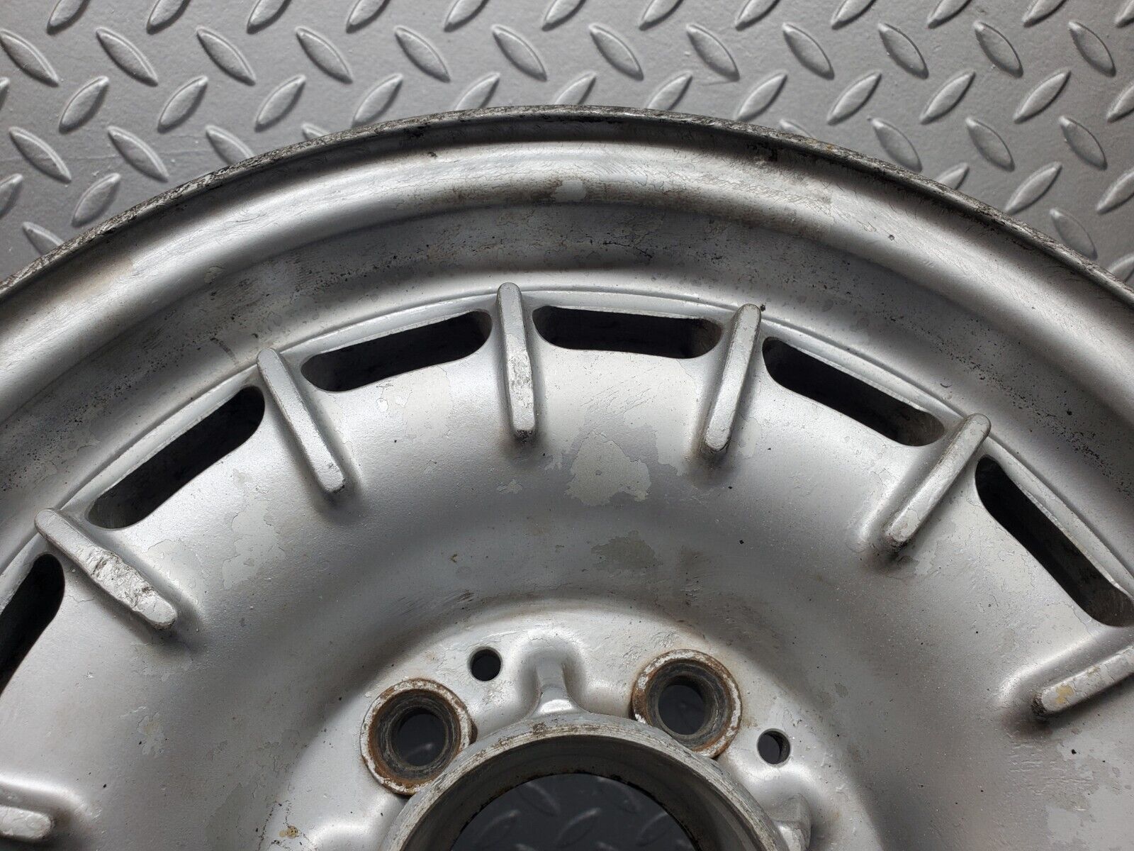 44556 Mercedes-Benz W123 Alloy Wheel Set Mexican Hat 6Jx14H2 ET30 1264001902