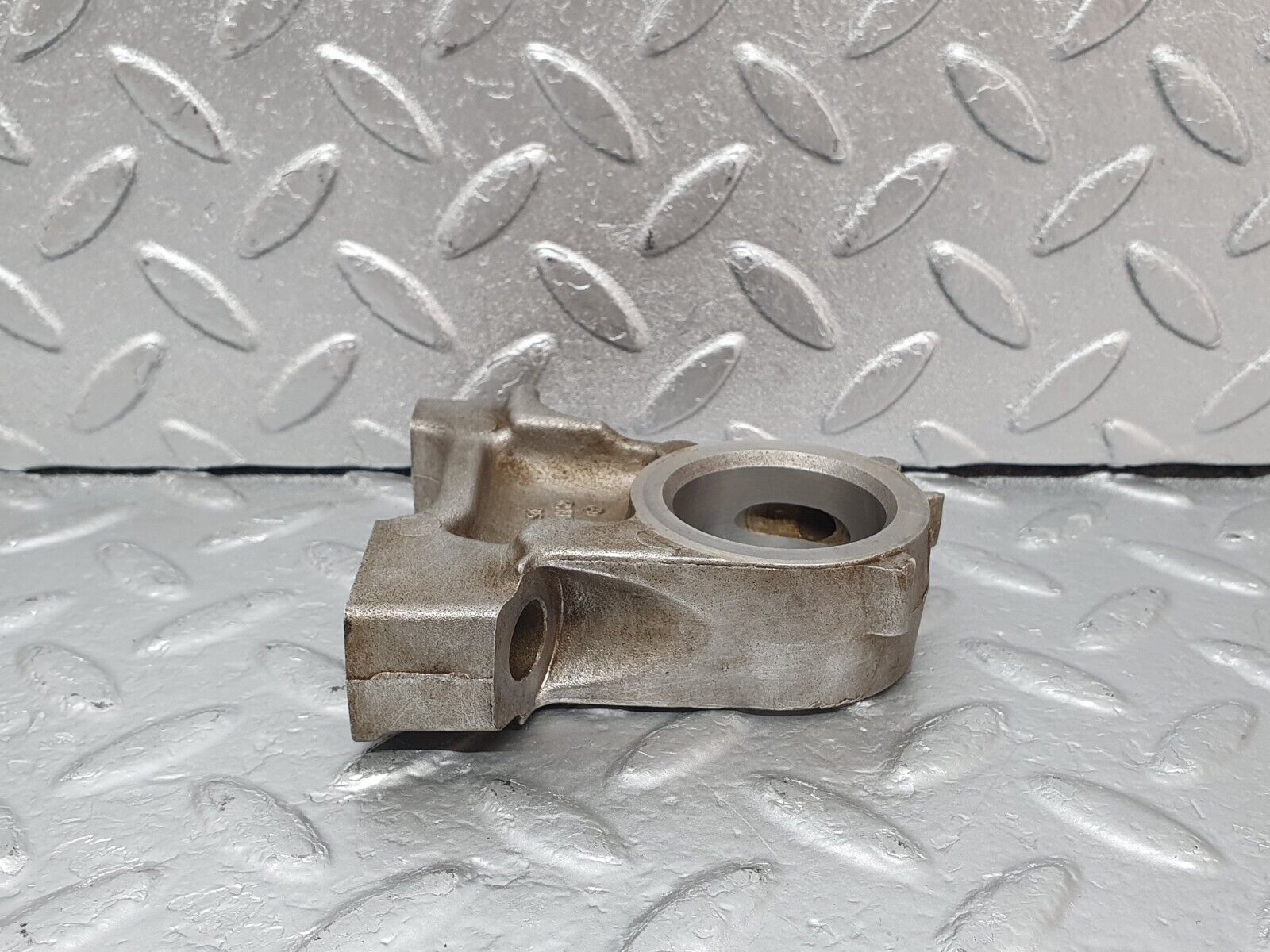 43794 Mercedes-Benz C126 380SEC Coupe Camshaft Tower Bearing 1160513610