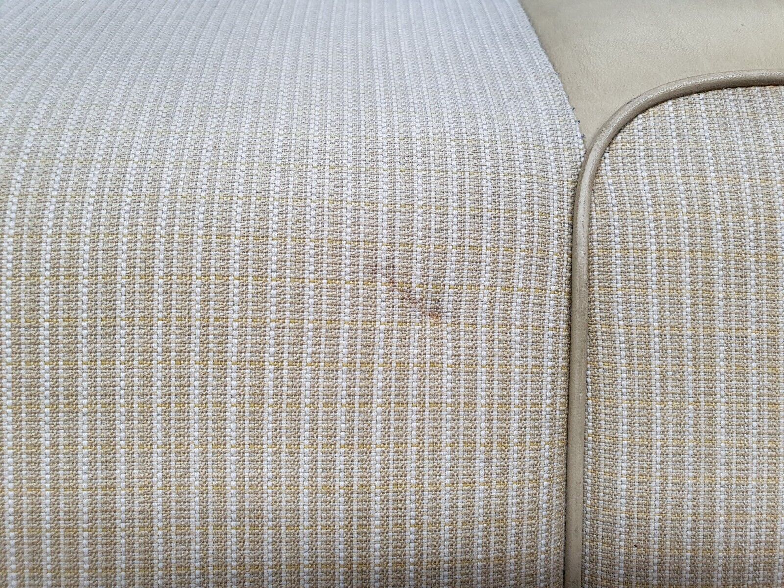 44208 Mercedes-Benz C123 230CE Coupe Rear Seat Beige 1239200316