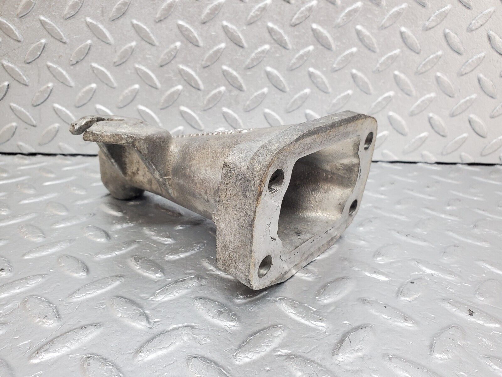 44397 Mercedes-Benz W123 280E Engine Mount Bracket Left Side 1232230204