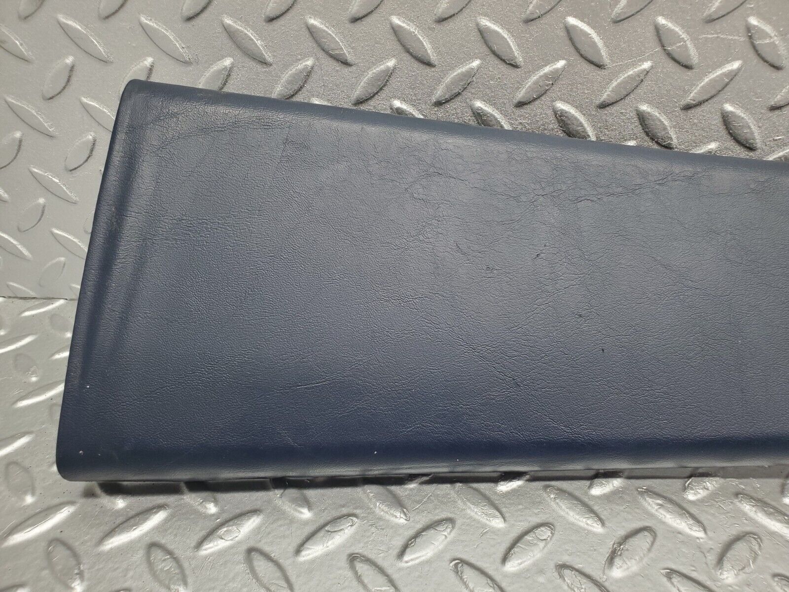 46008 Mercedes-Benz V123 240D LWB B Pillar Cover Blue Left