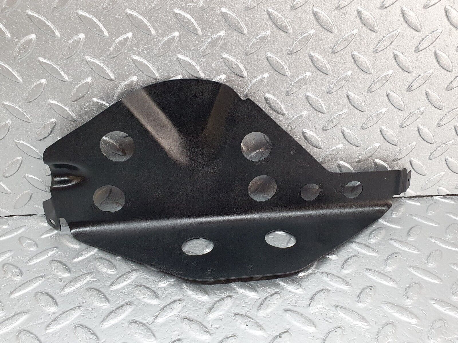 43726 Mercedes-Benz C126 380SEC Coupe Trunk Boot Cable Channel Bracket