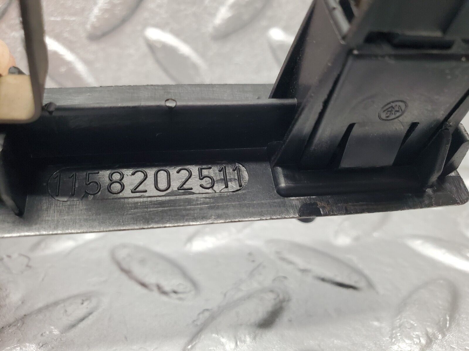 46537 Mercedes-Benz C123 280CE Coupe Trunk Boot Light Switch 1158202511 0008213152