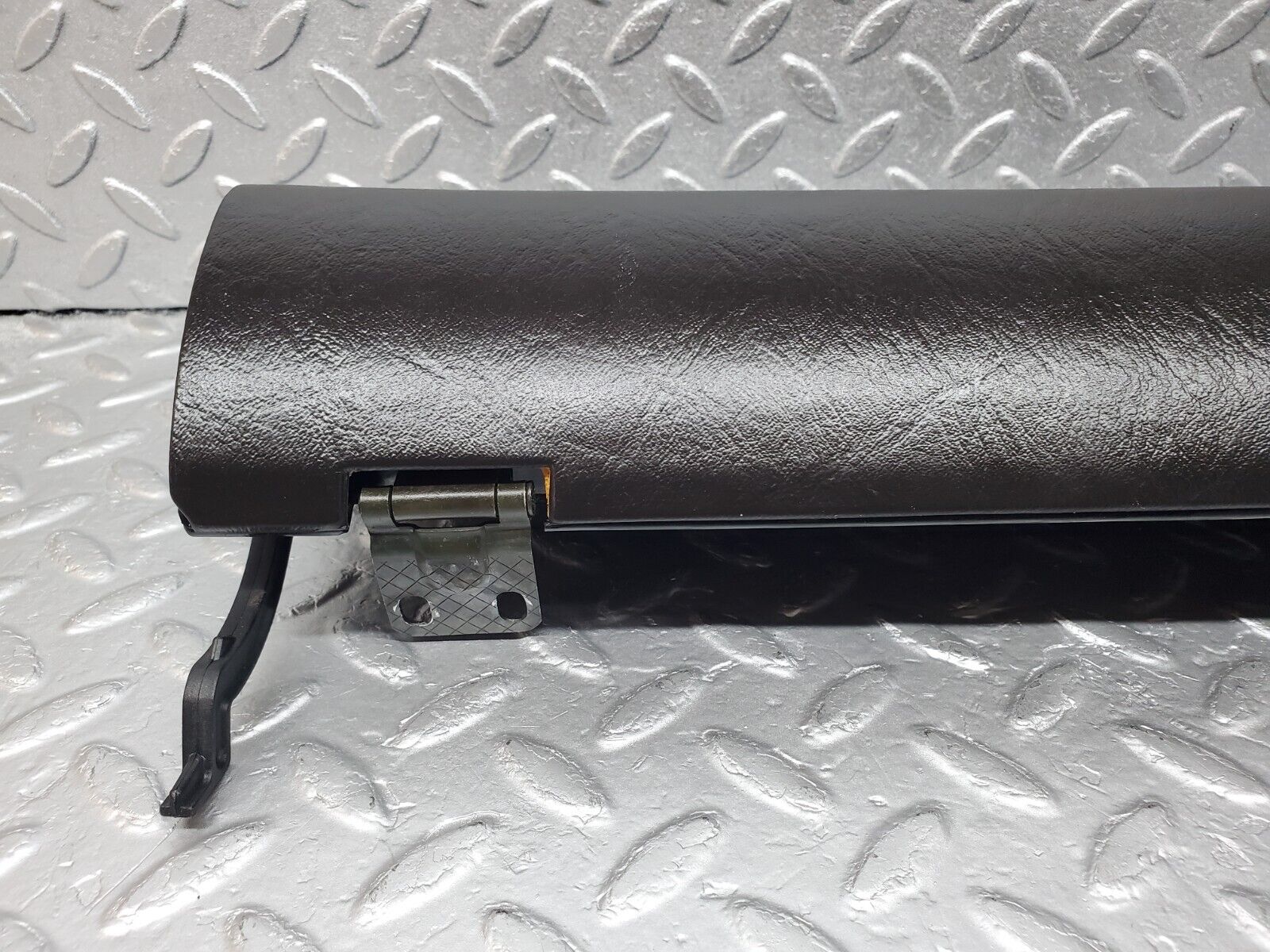 45984 Mercedes-Benz W126 420SE Glove Box Door No Key