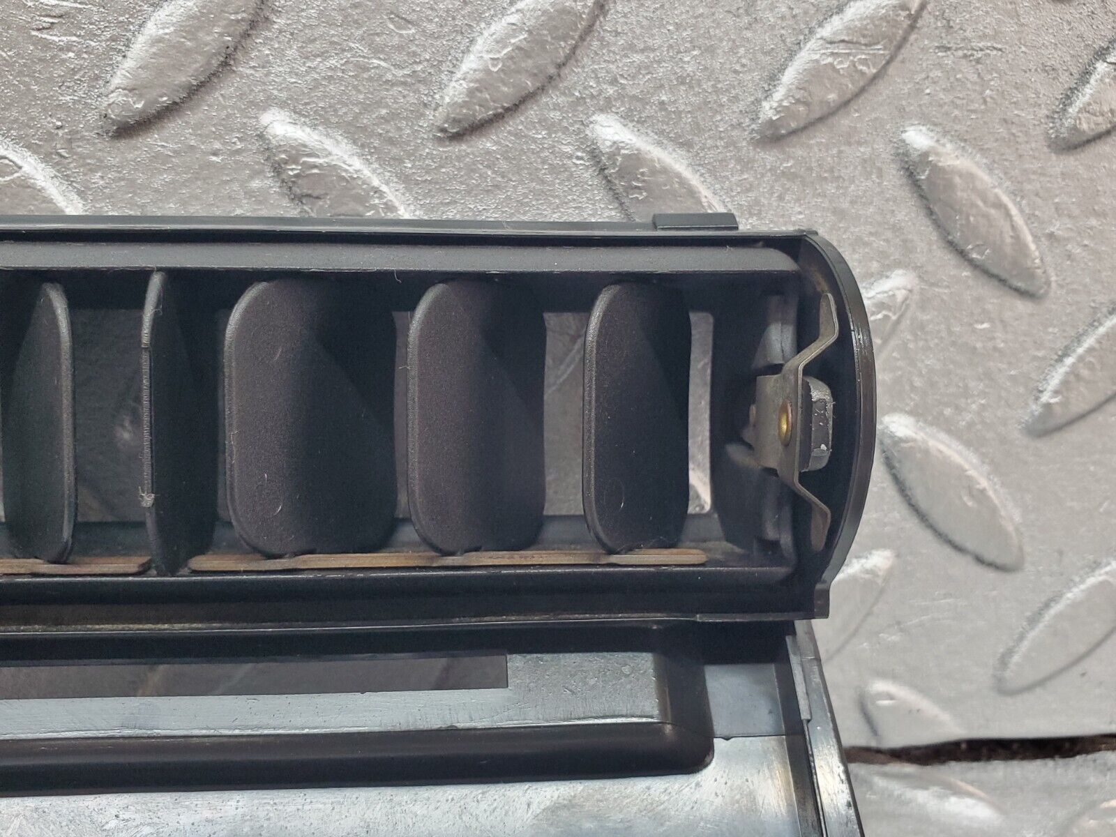 45584 Mercedes-Benz W126 420SE Centre Console Air Vent 1268300013